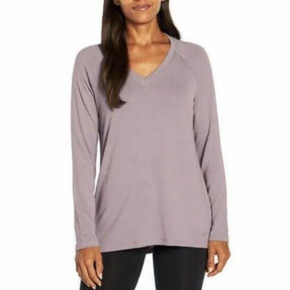 Banana Republic Tops - Banana Republic Ladies' V-Neck Long Sleeve Top, Purple , Size XL